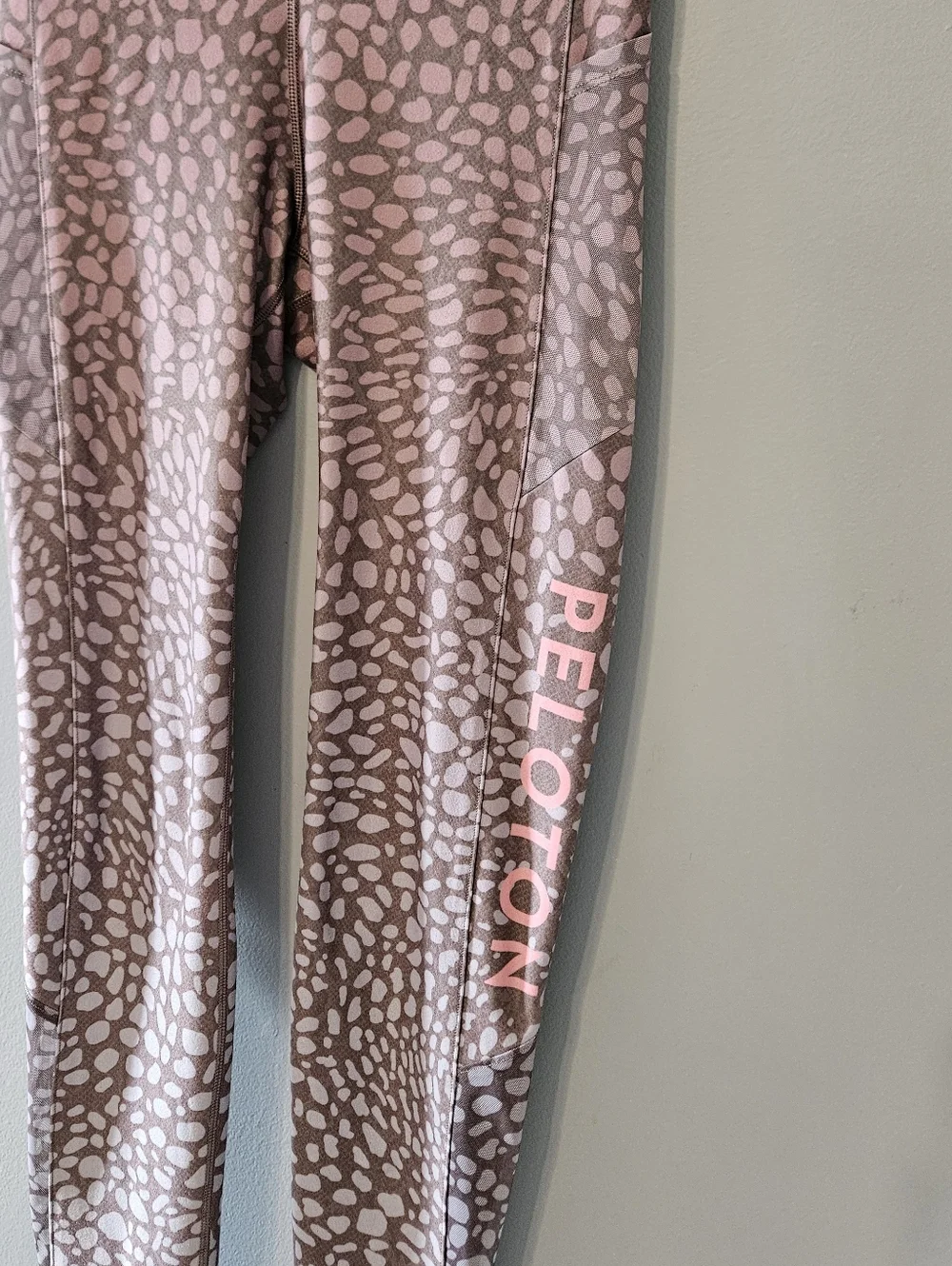 Peloton Mauve Pink Leopard-Print High-Waist Leggings - Picture 2 of 4